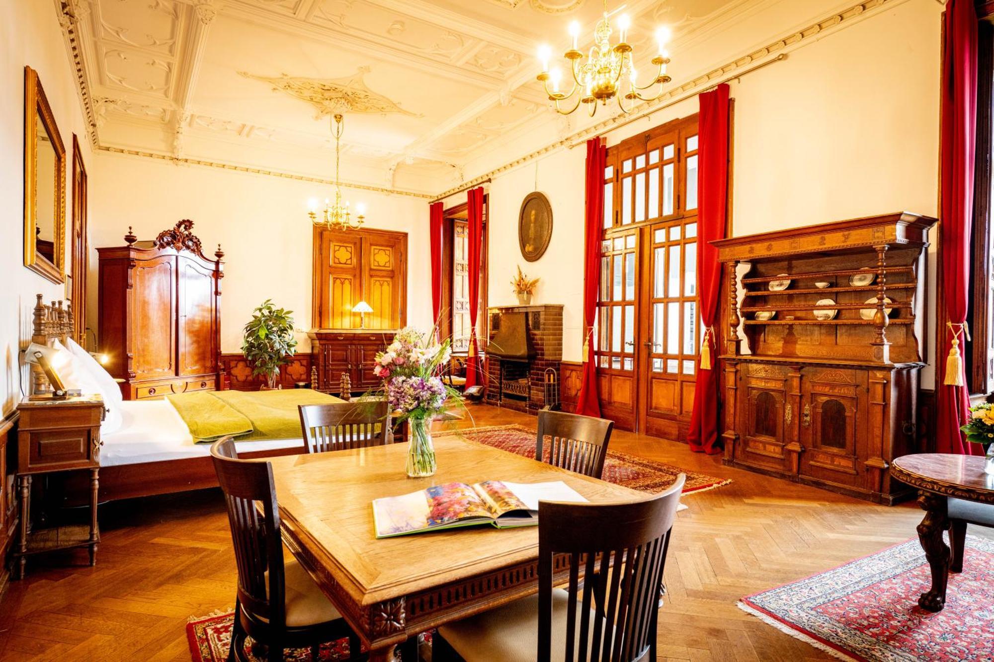 Schloss Arenfels バート・ヘニンゲン エクステリア 写真